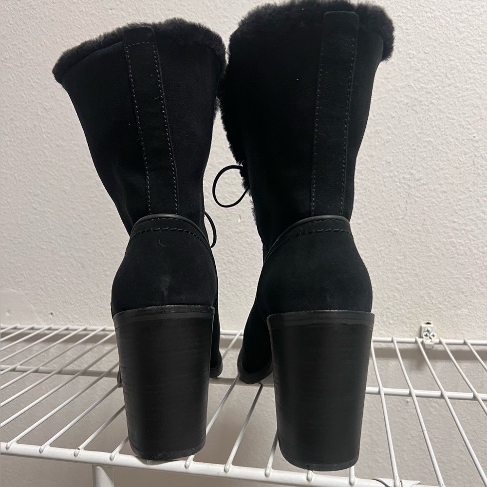 Ugg Jerene Booties used in great shape size 9 - Picture 6 of 11